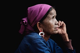 Đi du lịch 36000km để tìm những khuôn mặt có hình xăm cuối cùng của châu Á